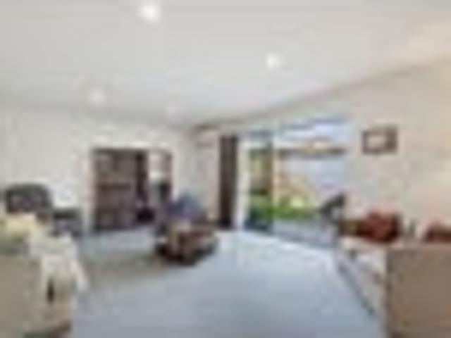 Townhouse for sale in Burleigh, Marlborough