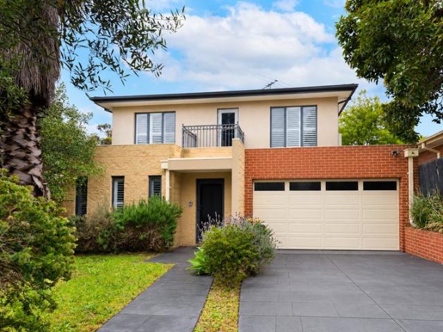 Townhouse for rent in Oakleigh East, Melbourne