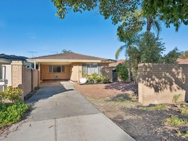 Duplex for rent in Booragoon, Western Australia