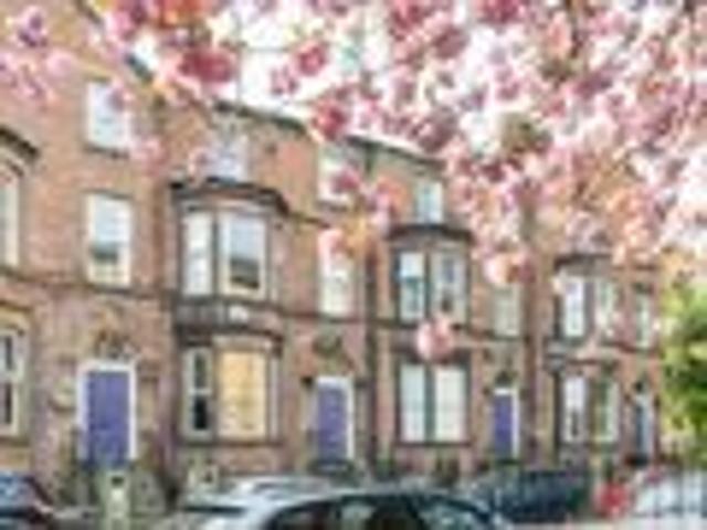Apartment for rent in Calderstones