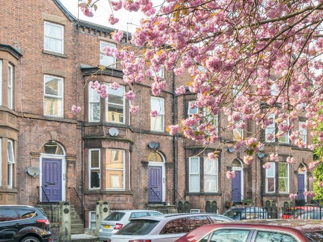 Apartment for rent in Calderstones
