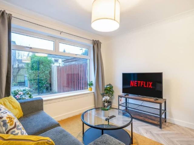 House for rent in Ladywell, Dedridge