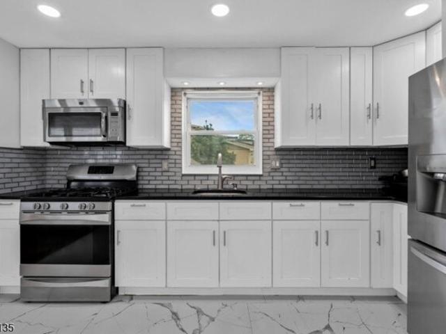 House for sale in Linden, New Jersey