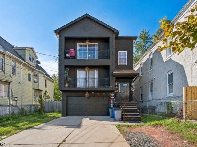 House for sale in Union Square, Elizabeth