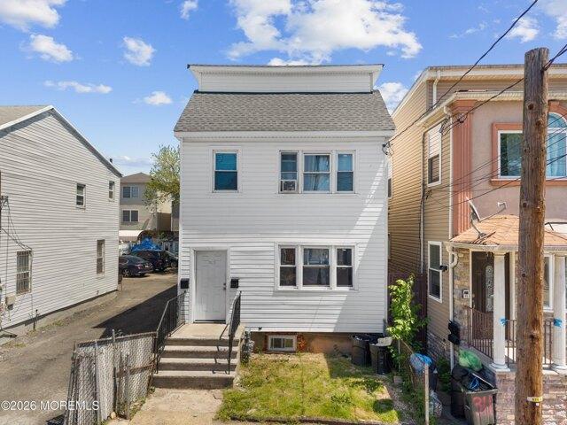 House for sale in Liberty Square, Elizabeth