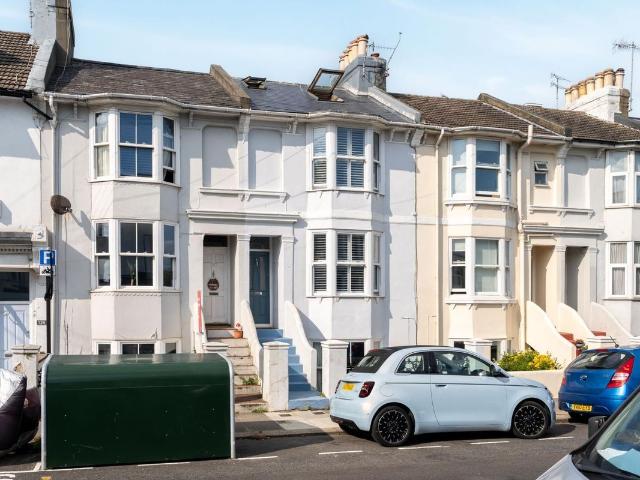 Apartment for rent in Aldrington