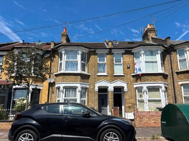 Apartment for rent in Leyton, Greater London