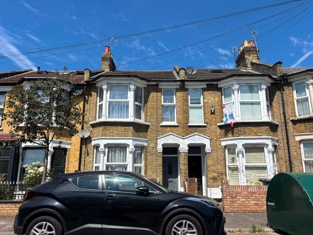 Apartment for rent in Leyton, Greater London