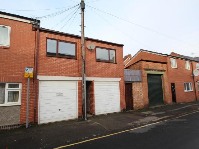 Apartment for rent in West End, Old Wharf