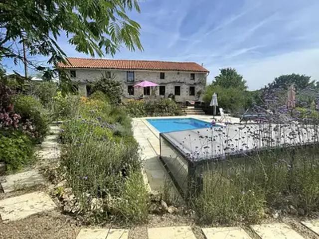 Maison vente à Montmorillon, Lizant