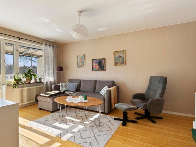 Bostad till salu i Hallstavik, Stockholm