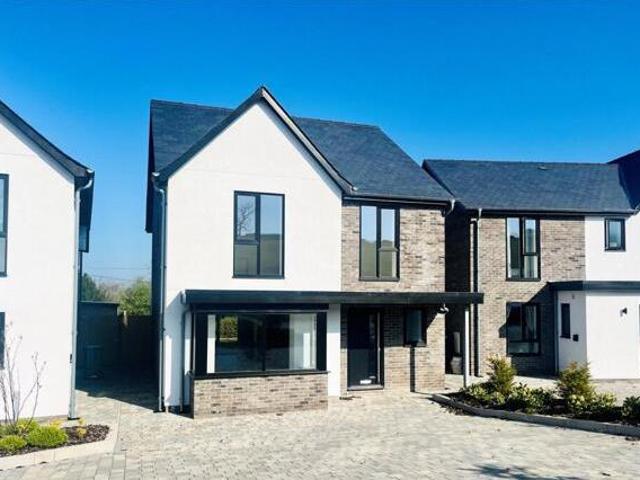 House for sale in Pwllheli, Gwynedd