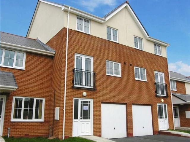 House for rent in Waun Fawr, Wales