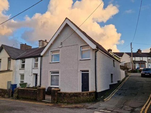 House for sale in Caernarfon, Wales