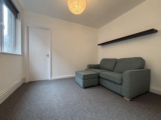 Apartment for rent in Falcon Lodge, Wales