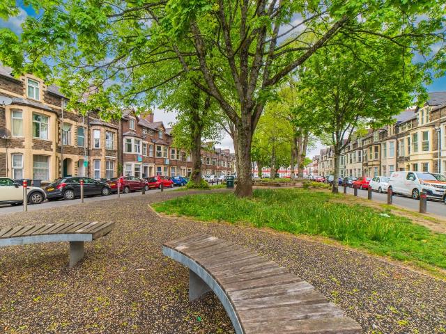 Apartment for rent in Maindy, Cardiff