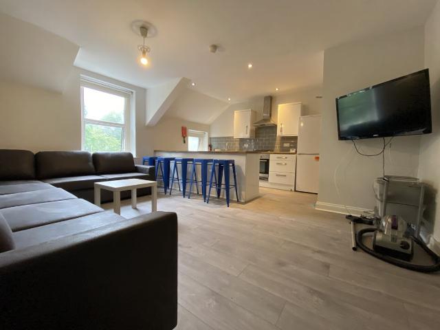 Apartment for rent in Maindy, Cardiff