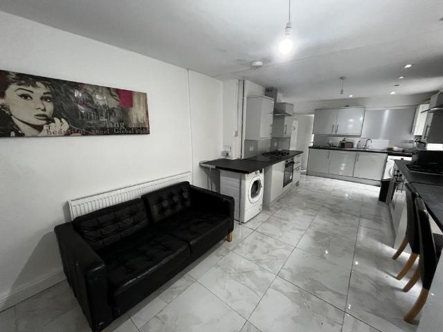 House for rent in Falcon Lodge, Wales