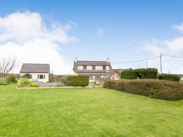 House for sale in Caernarfon, Wales