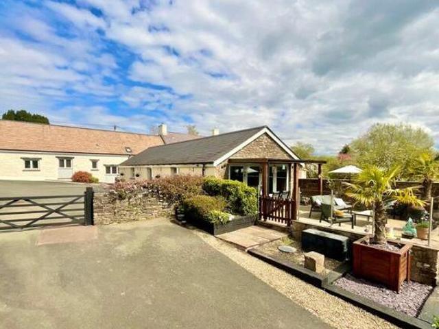 House for sale in Llanbadoc, Wales