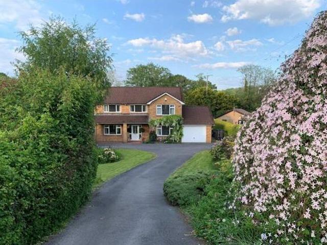 House for sale in Ammanford, Wales