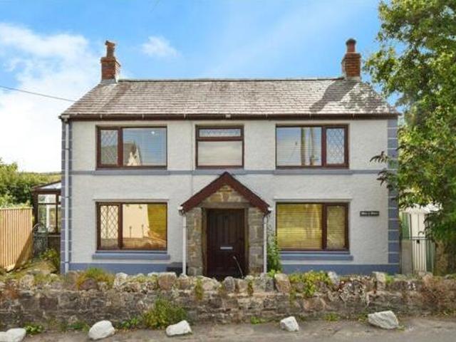 House for sale in Ammanford, Wales