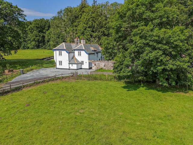 House for rent in Brynsiencyn, Wales
