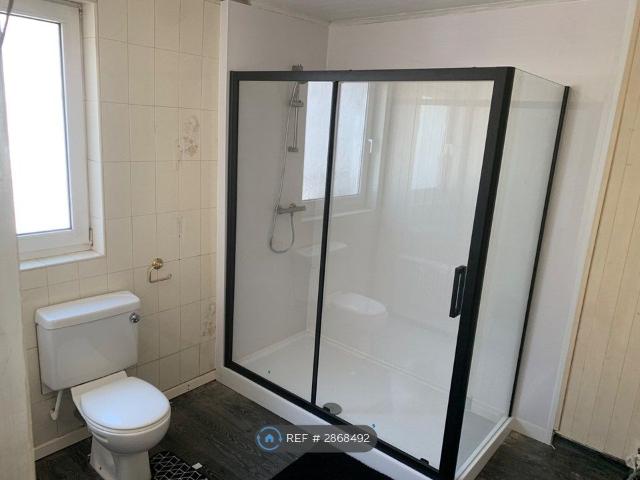 Apartment for rent in Mynyddbach, Nangreaves