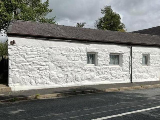 House for sale in Caernarfon, Wales