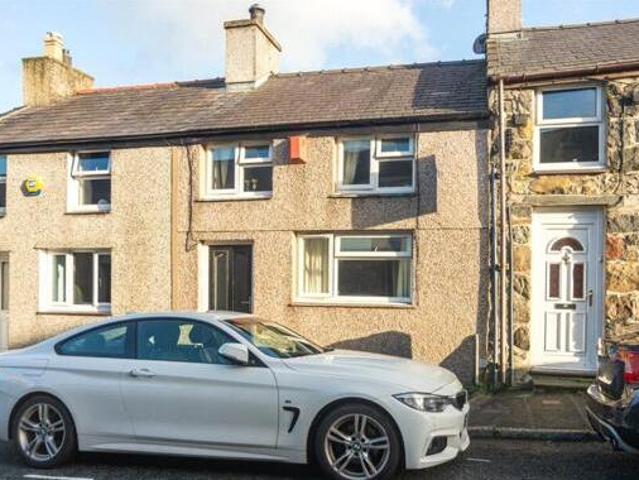 House for sale in Caernarfon, Wales