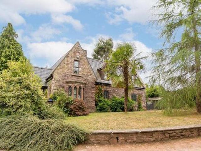 House for sale in Llanbadoc, Wales