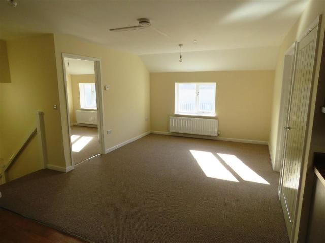 Apartment for rent in Llansantffraid-ym-mechain, Wales