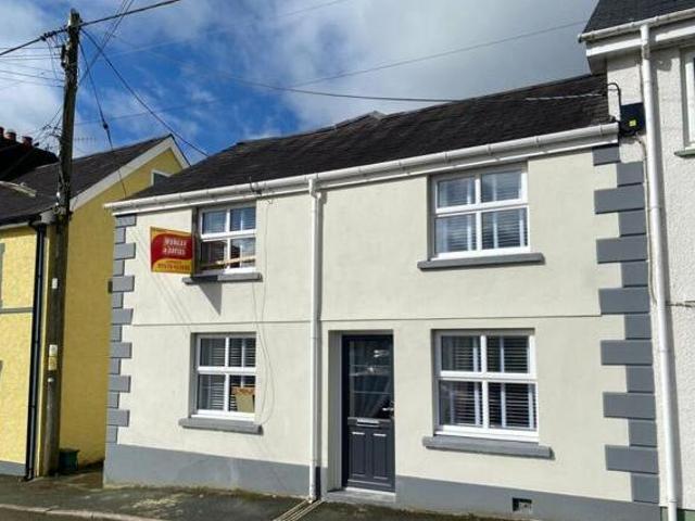 House for sale in Llandeilo, Wales