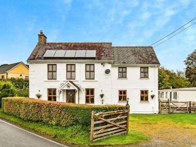 House for sale in Llandeilo, Wales