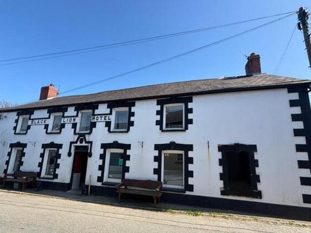 House for sale in Llandeilo, Wales