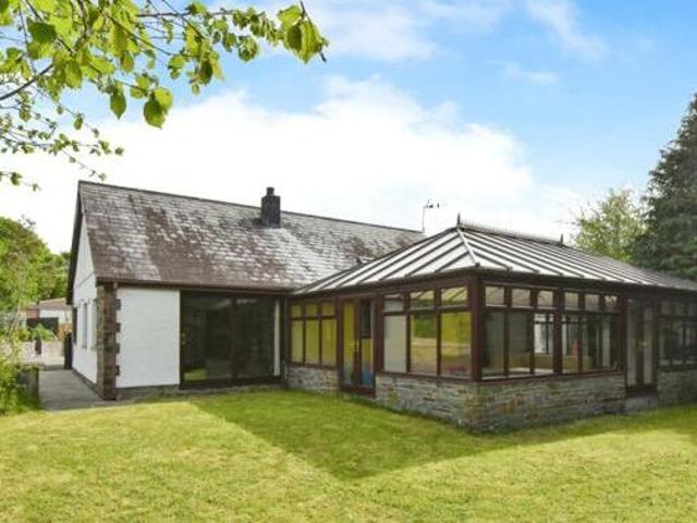 House for sale in Llandeilo, Wales