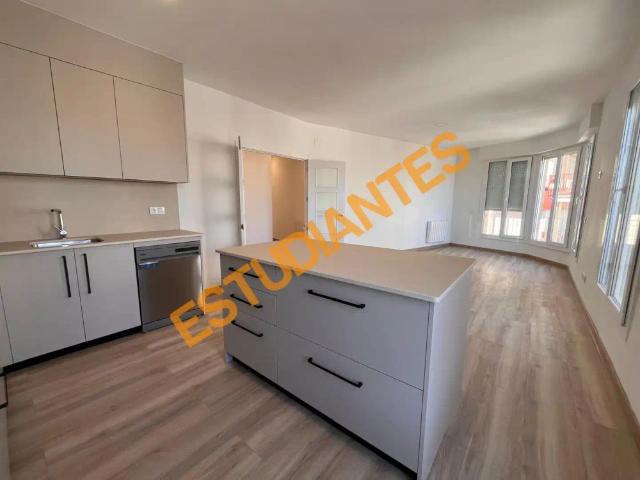 Apartamento en alquiler en Rambla de Ferran - Estació, Segrià