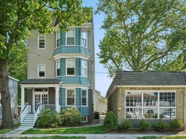 House for sale in Bloomfield, New Jersey