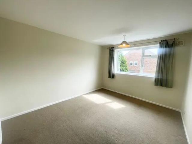 House for rent in Sydenham, Green Close