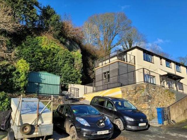House for sale in Pwllheli