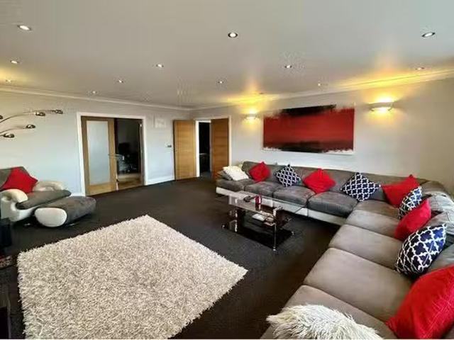 Apartment for rent in Llanddulas and Rhyd-y-Foel, Llanddulas