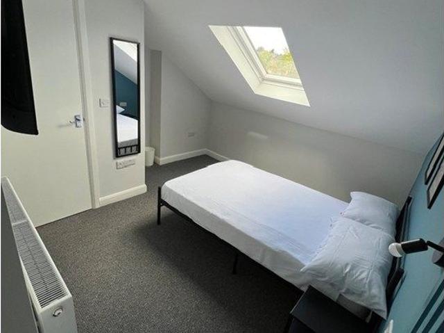 Room for rent in New Normanton, East Midlands