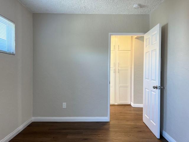 Apartment for rent in Lawndale, California