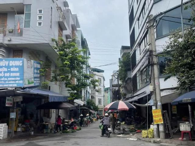 Nhà mặt phố bán tại Hoàn Kiếm, Hà Nội