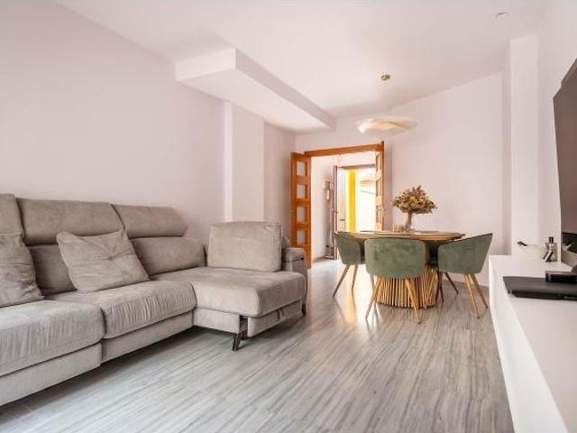 Casa en venta en Castilleja De La Cuesta, Andalucía