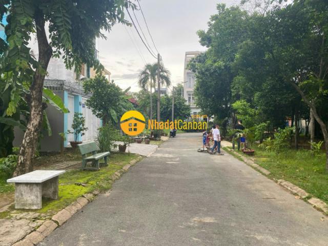 Mặt bằng bán