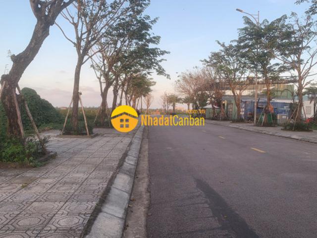 Mặt bằng bán