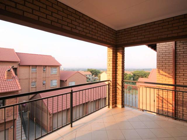 Apartment for rent in Tshwane Ward 101, City of Tshwane Metropolitan Municipality