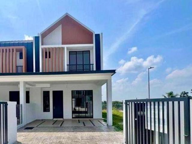 Terraced House for sale in Tanjong Sepat, Selangor