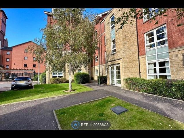 Apartment for rent in Marionville, Restalrig